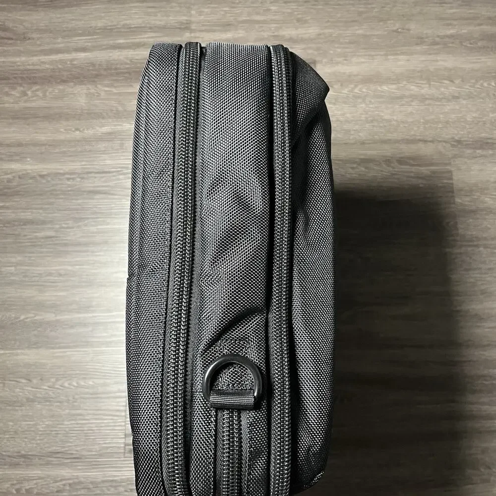 Everki Versa Premium Briefcase 17.3